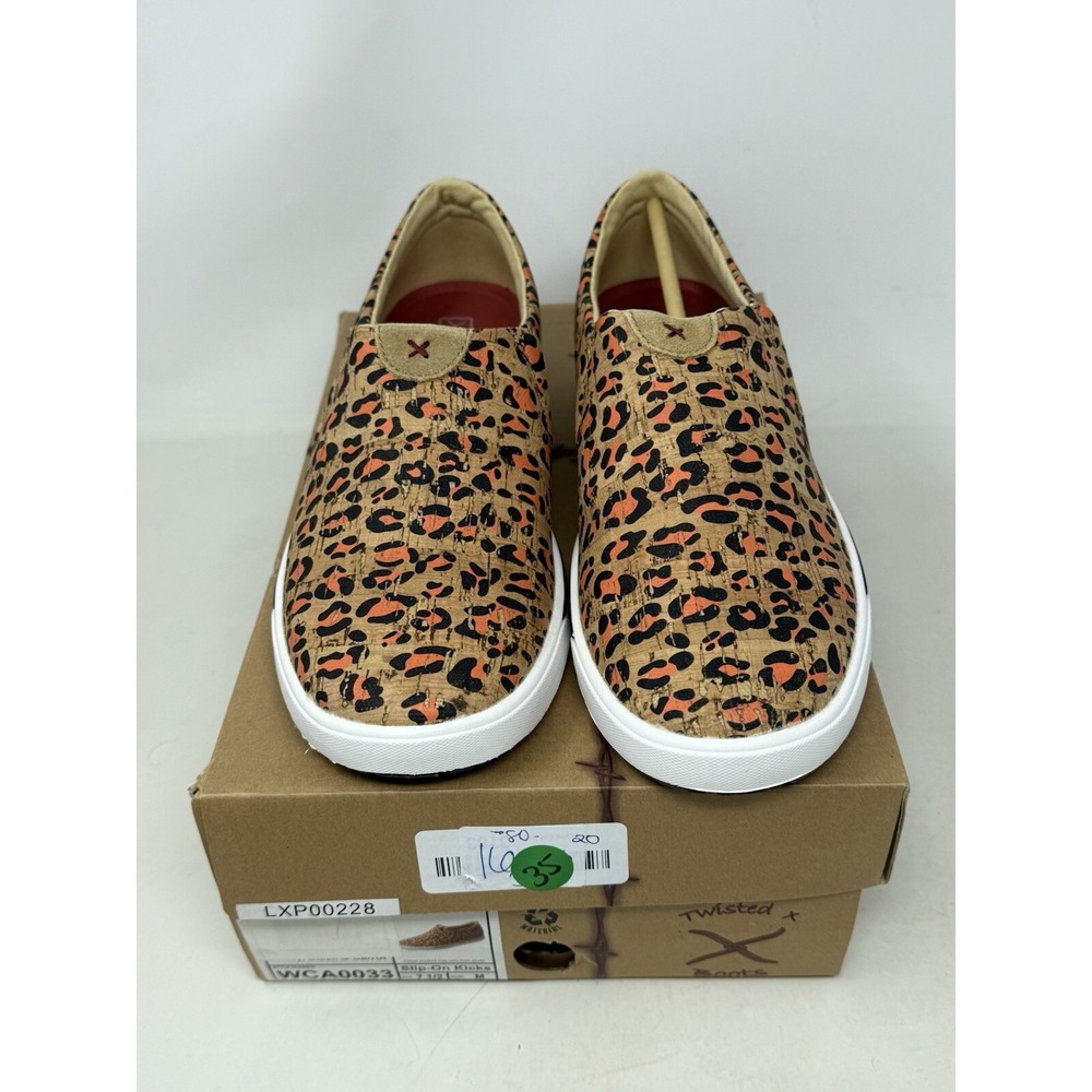 Twisted slip on kicks women 7.5 M honey black carrot print NWT in box